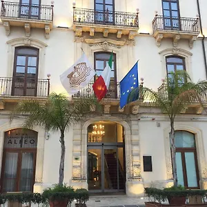 Grande Alfeo Hotel